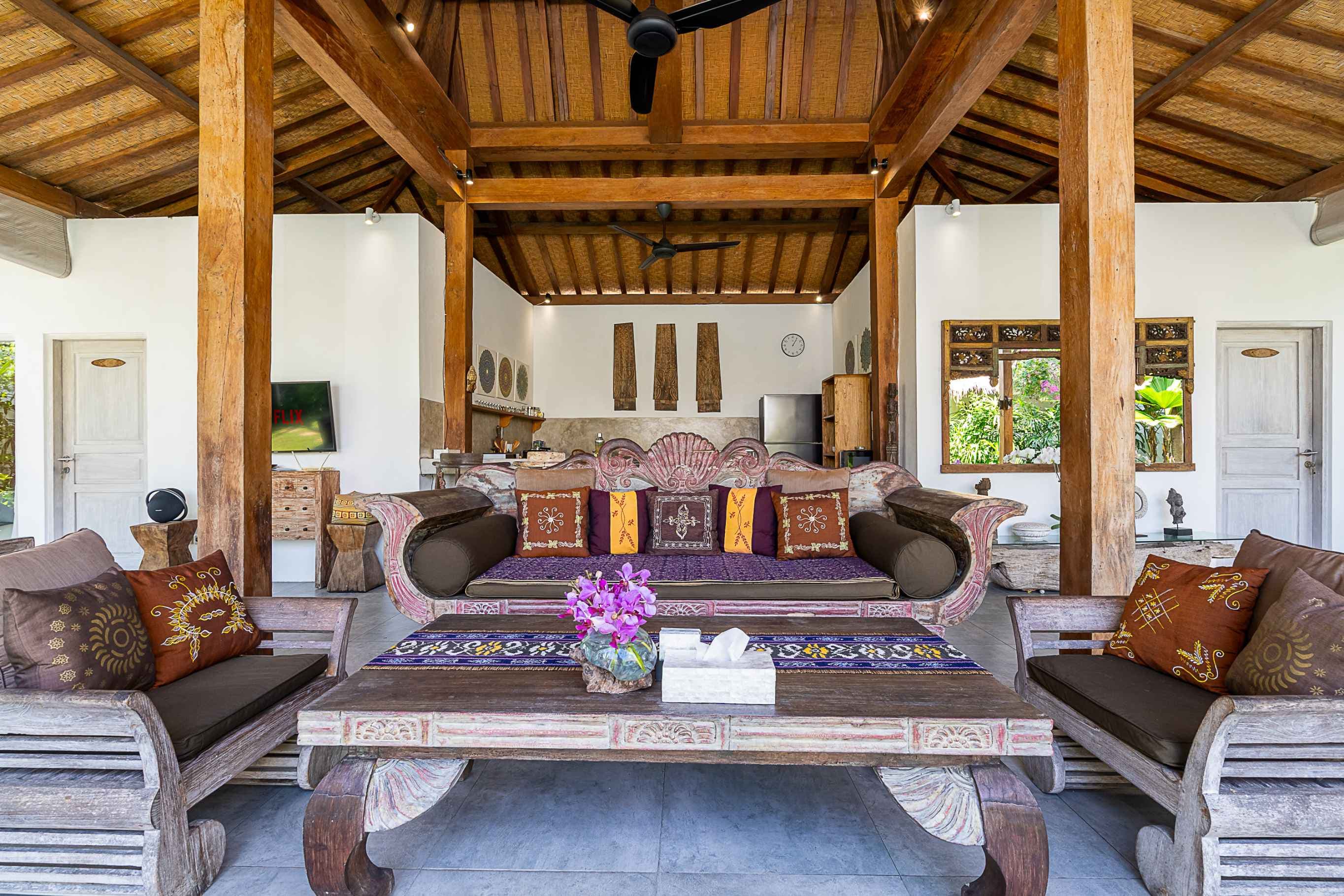 Villa Aniri Detail Photo