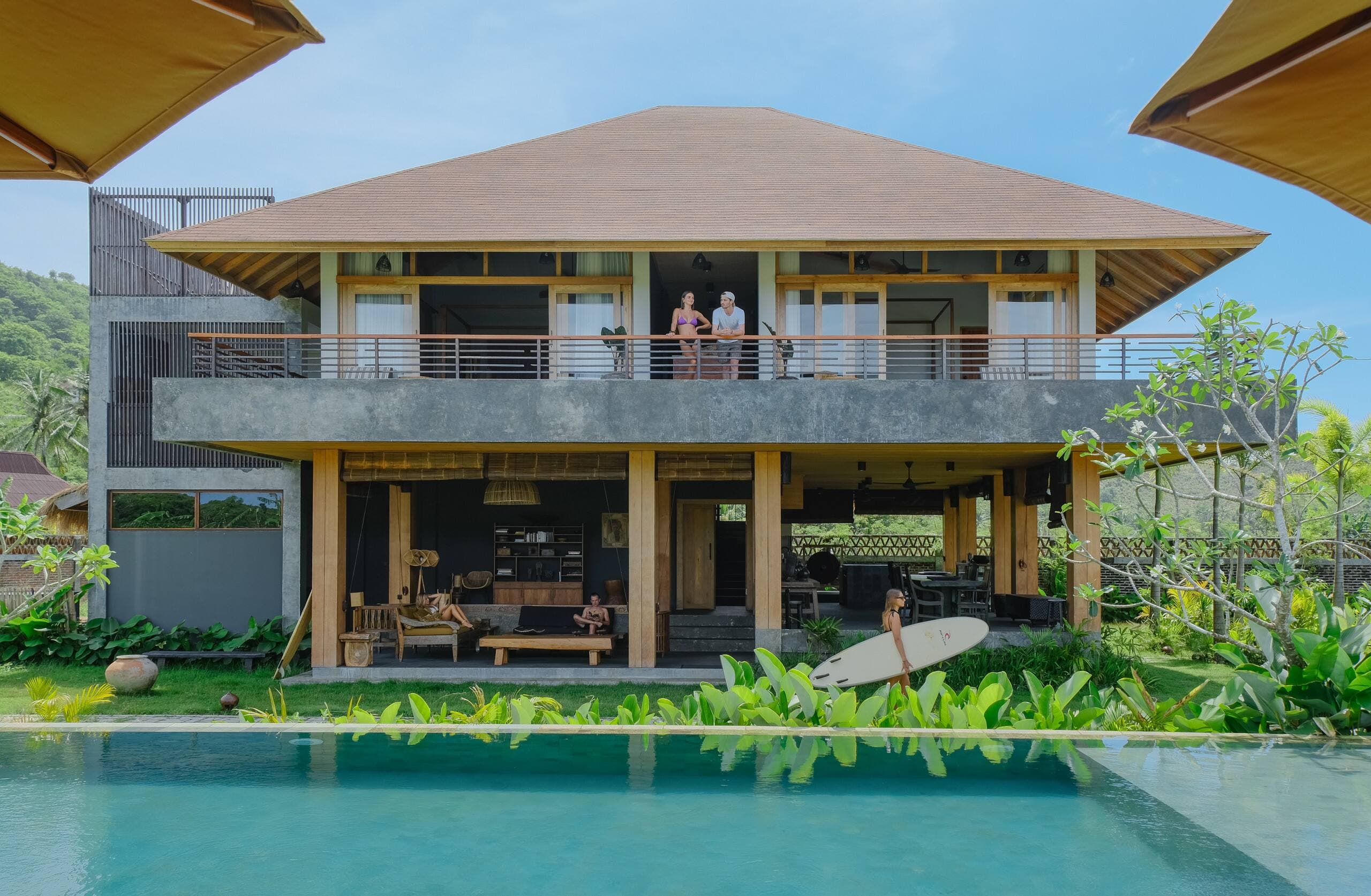 Gudea Living Villa Main