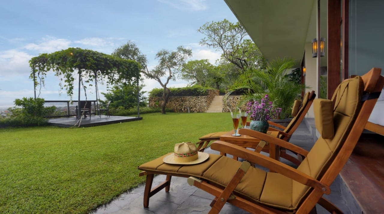 The Longhouse Jimbaran Detail Photo