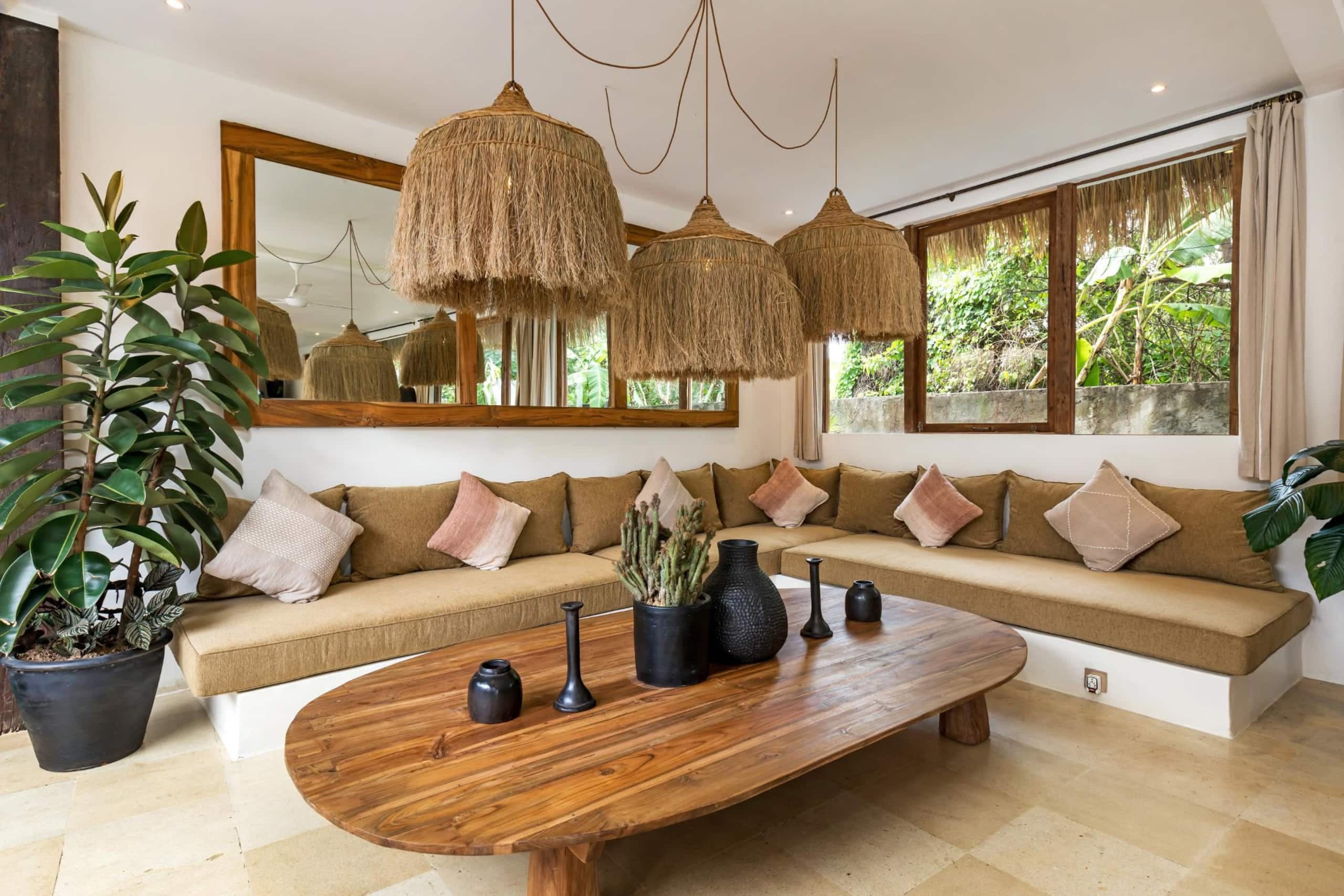 Kuwum Complex Detail Photo